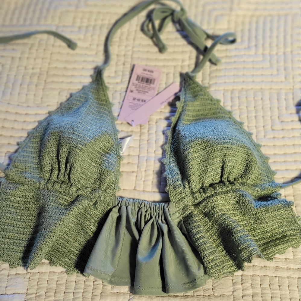 🌴Knit halter Top - Picture 2 of 4